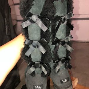 Tall bailey bow uggs